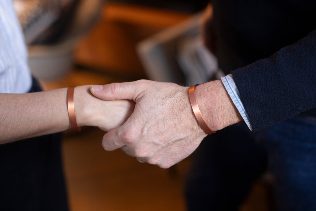 NÉO™ – Bracelet thérapeutique en cuivre magnétique